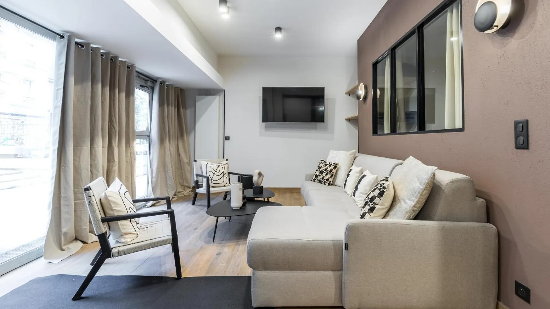 Hsh Parmentier-couronnes I Design 6p-2br * 파리