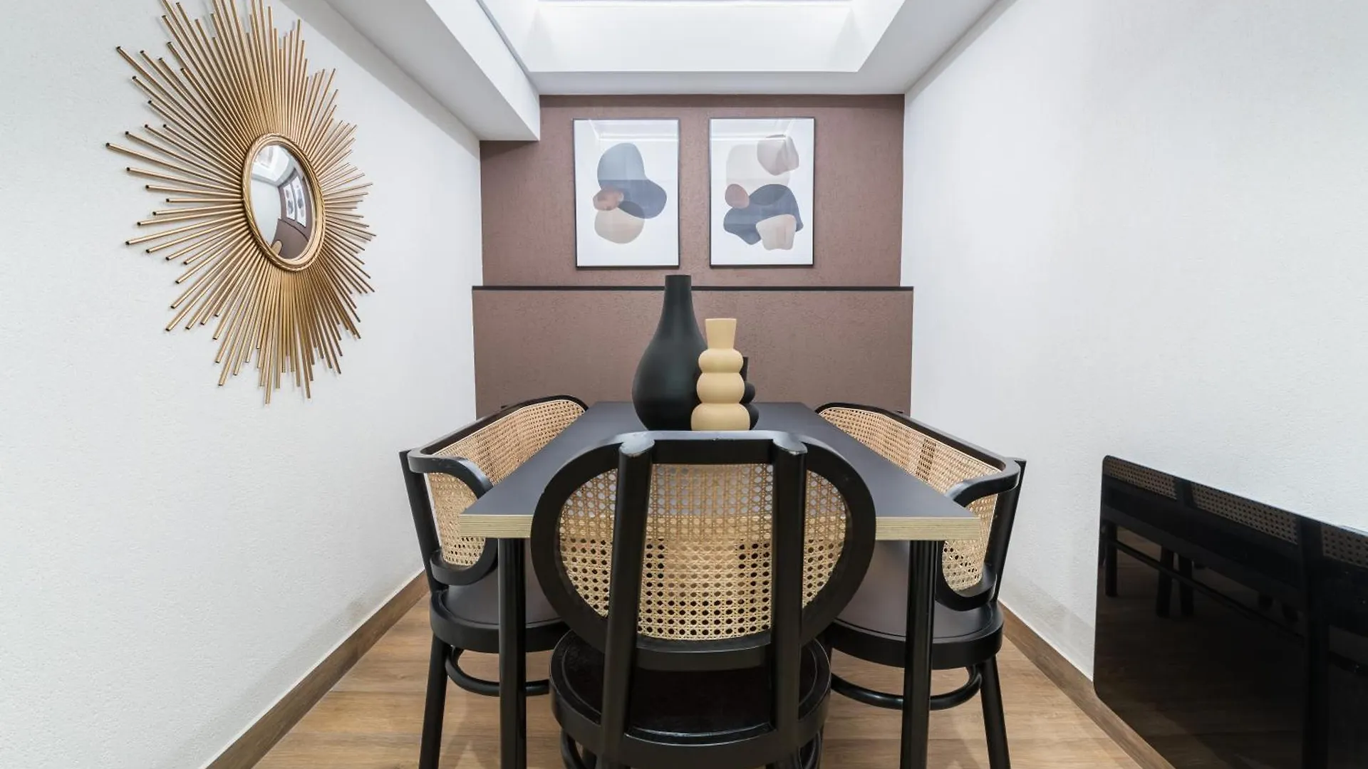 Hsh Parmentier-couronnes I Design 6p-2br Apartment Paris